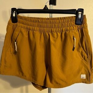 Vuori Dash shorts size small